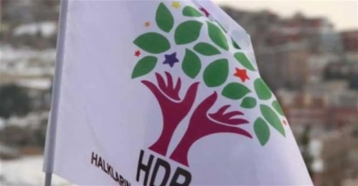
آنکارا ۴ شهردار کرد دیگر را برکنار کرد
