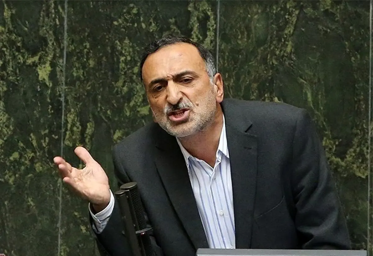 معلمان الگوی جامعه اند