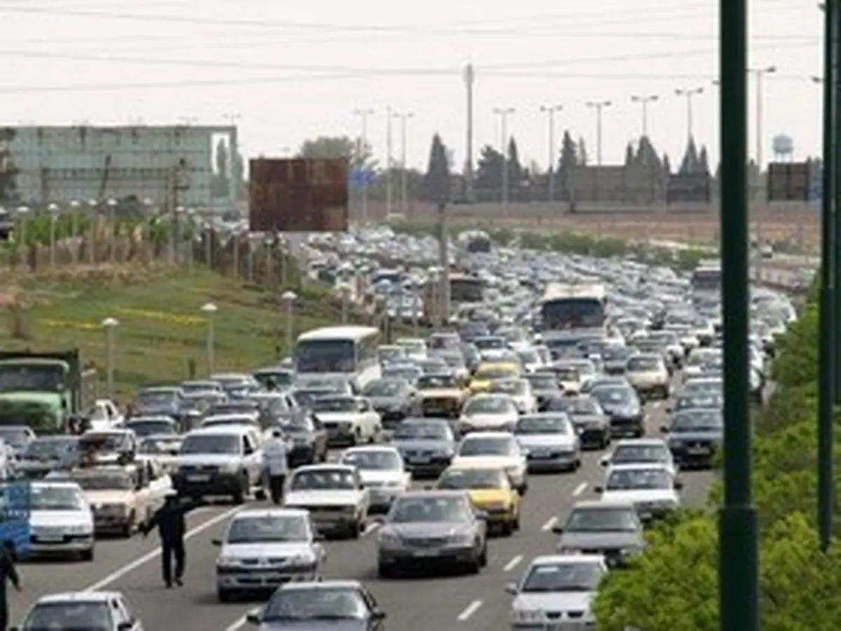 تردد بیش از 6 میلیون دستگاه خودرو در محورهای قم