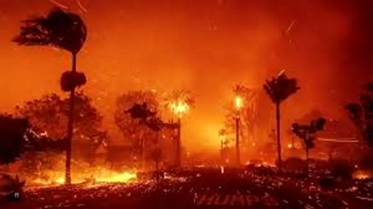 کدام سلبریتیها در آتش سوزی لسآنجلس خانه خود را از دست دادند؟