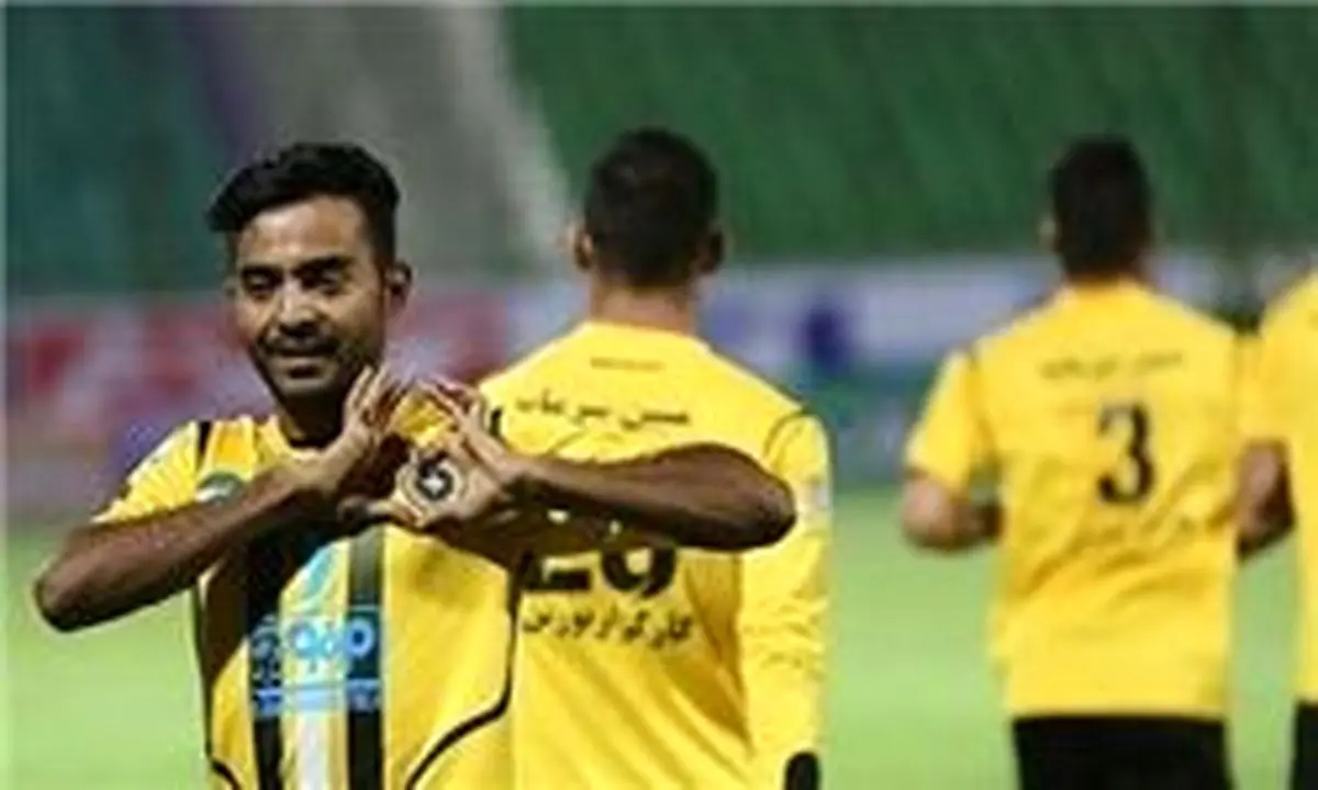 مهاجم سابق سپاهان به صنعت نفت آبادان پیوست
