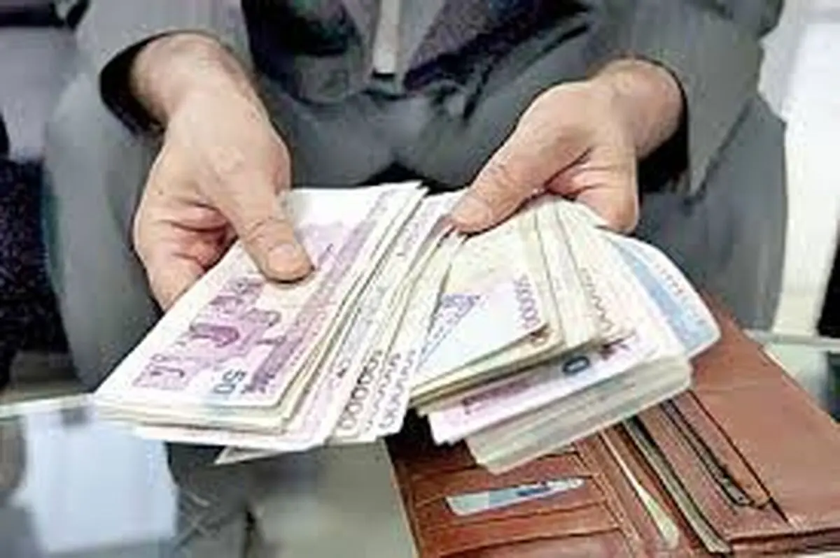 مقصران اصلی حقوق های نجومی در کشور