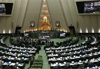 زنان؛ قشر فراموش شده در کابینه روحانی/ حل مشکلات اقتصادی اولویت کاری دولت