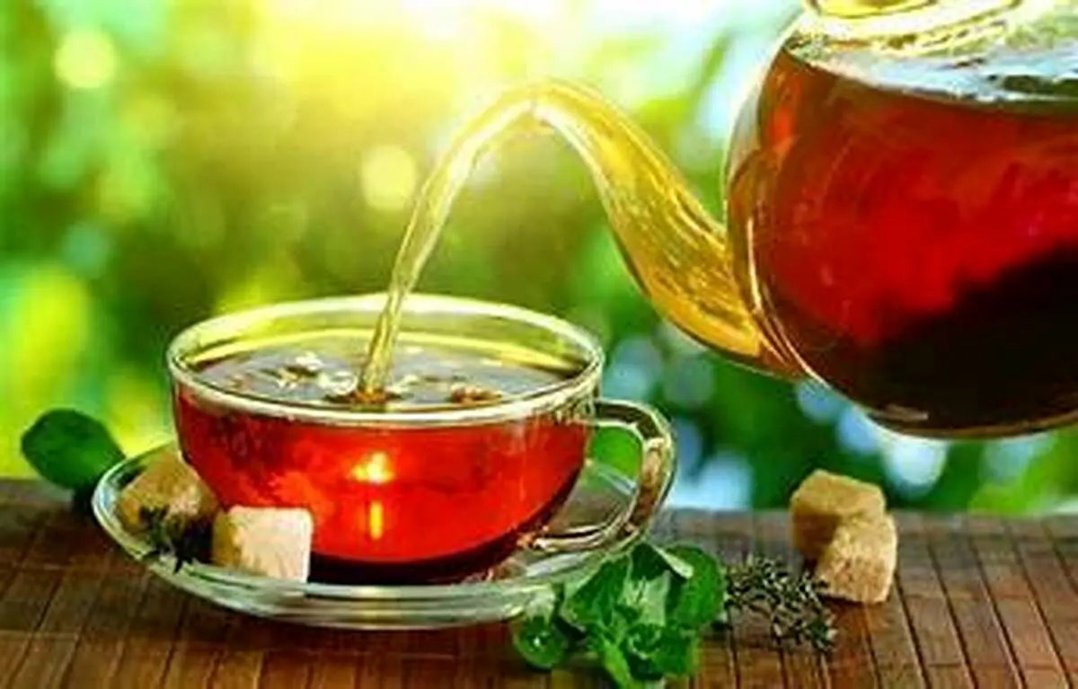 اشتباهی که همه موقع خوردن چای انجام میدهند!