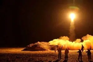 شلیک موشک بدر ۱ از سوی یمنی‌ها به مقر سایبری عربستان