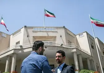 آشتی‌کنان ۲ وزیر کابینه مقابل دوربین‌ها + عکس