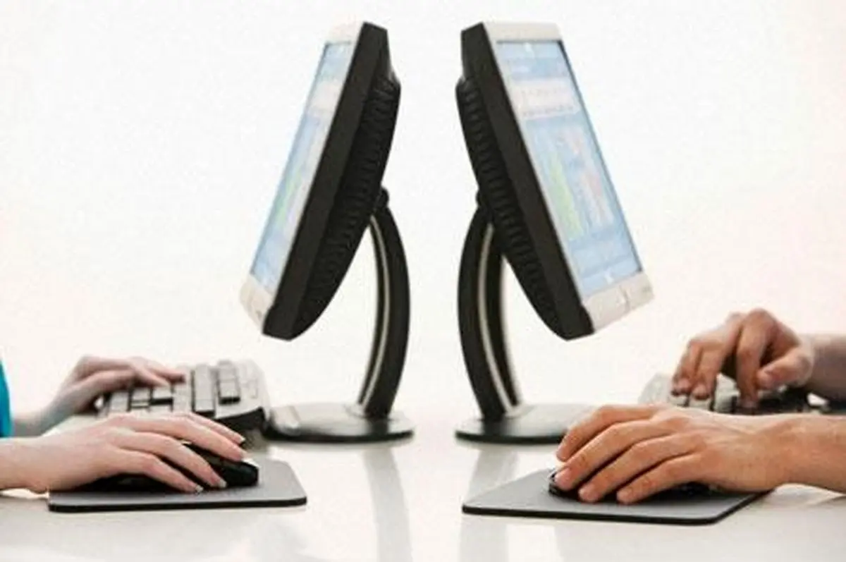 ارتباط با جنس مخالف چه حکمی دارد؟/عکس