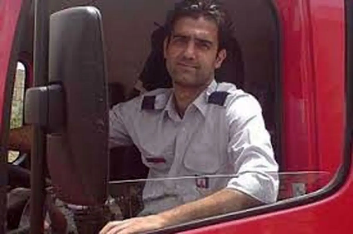 انگار هنوز انسانیت میجوشد