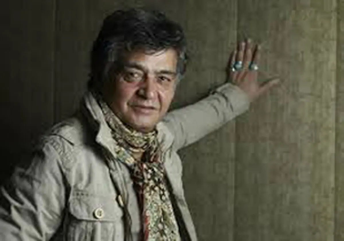 بازیگری که با نوعی عصا خود را به جشنواره رساند!