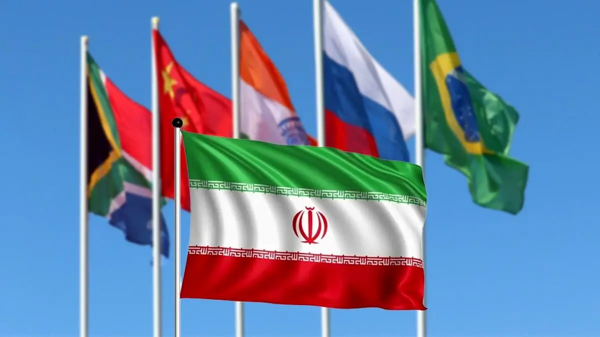 کشورهای عضو بلوک ضد آمریکا ایران را غربگرا میدانند/ ایران باید به پیمان های بریکس و شانگهای توجه ویژه کند