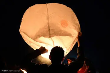 2060138_lantern-fest-042416-002-XL