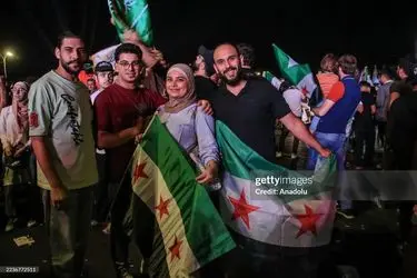 جشن و پایکوبی سوری‌ها هنگام سخنرانی جولانی در سازمان ملل/گزارش تصویری