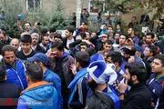 حضور اسطوره ها در منزل پورحیدری/ عکس 