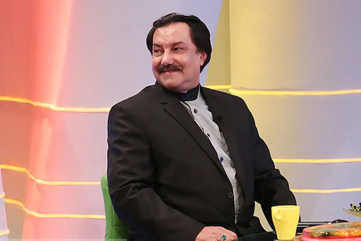 خواننده قدیمی: همچنان منتظر تماس صداوسیما هستم