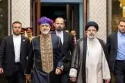 عمامه بنفش و قرمز سلطان عمان نشانه چیست؟