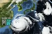 طوفان مایساک در حال گذر از اوکیناوا