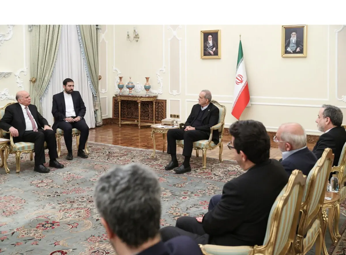 
دیدار وزیر خارجه عراق با پزشکیان
