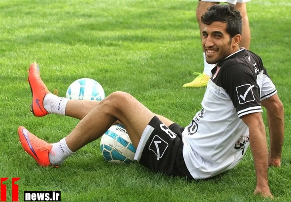 در پرسپولیس از فوتبال خداحافظی می کنم 