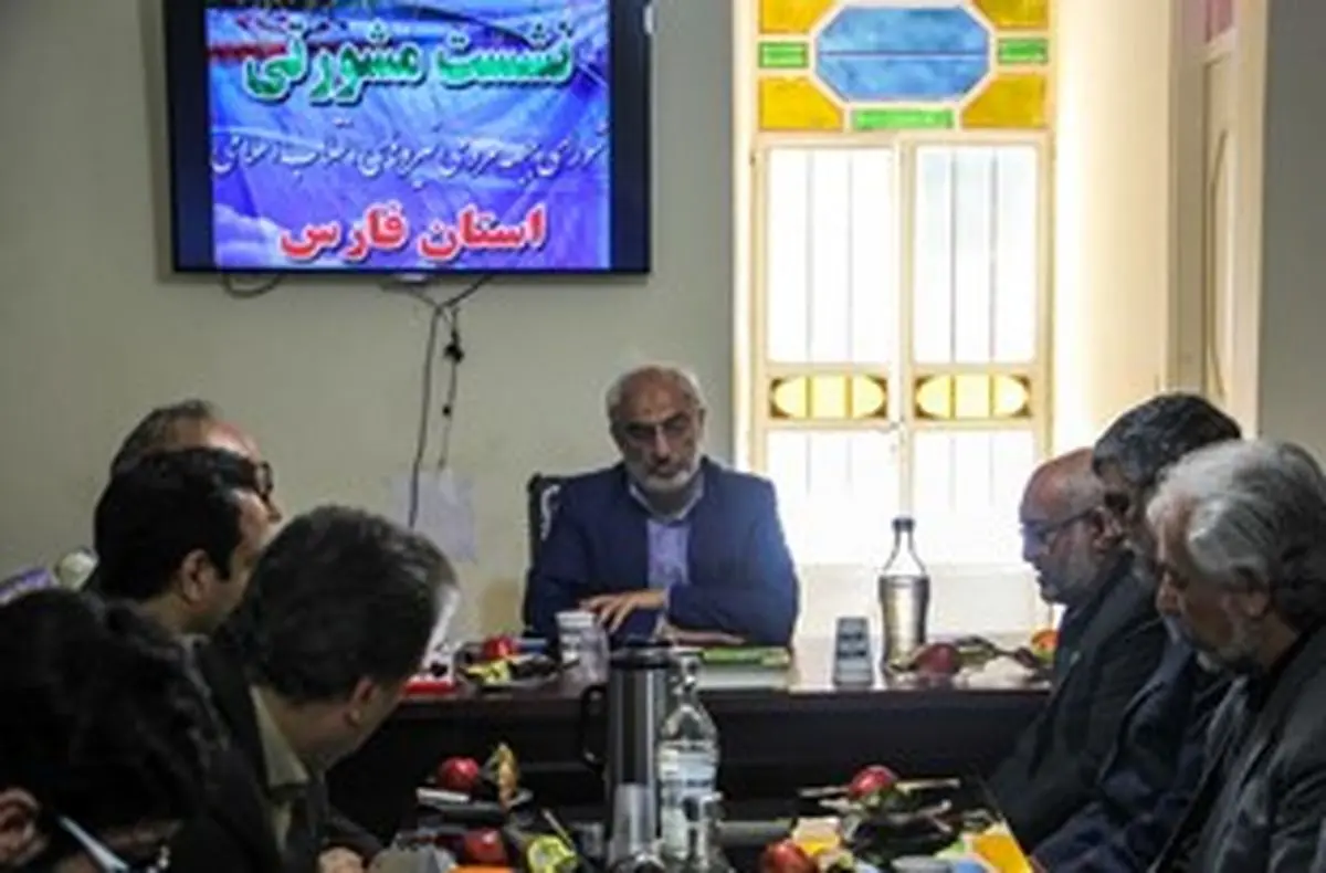 دولت برای پوشاندن بیعرضگی خود به ادبیات عجیبی روی آورده است