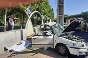 تصادف مرگبار سمند با تیربرق در بزرگراه آزادگان
