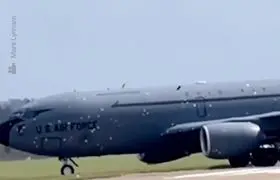  تصاویر شدت آسیب به هواپیمای آمریکایی بر اثر حمله ایران 