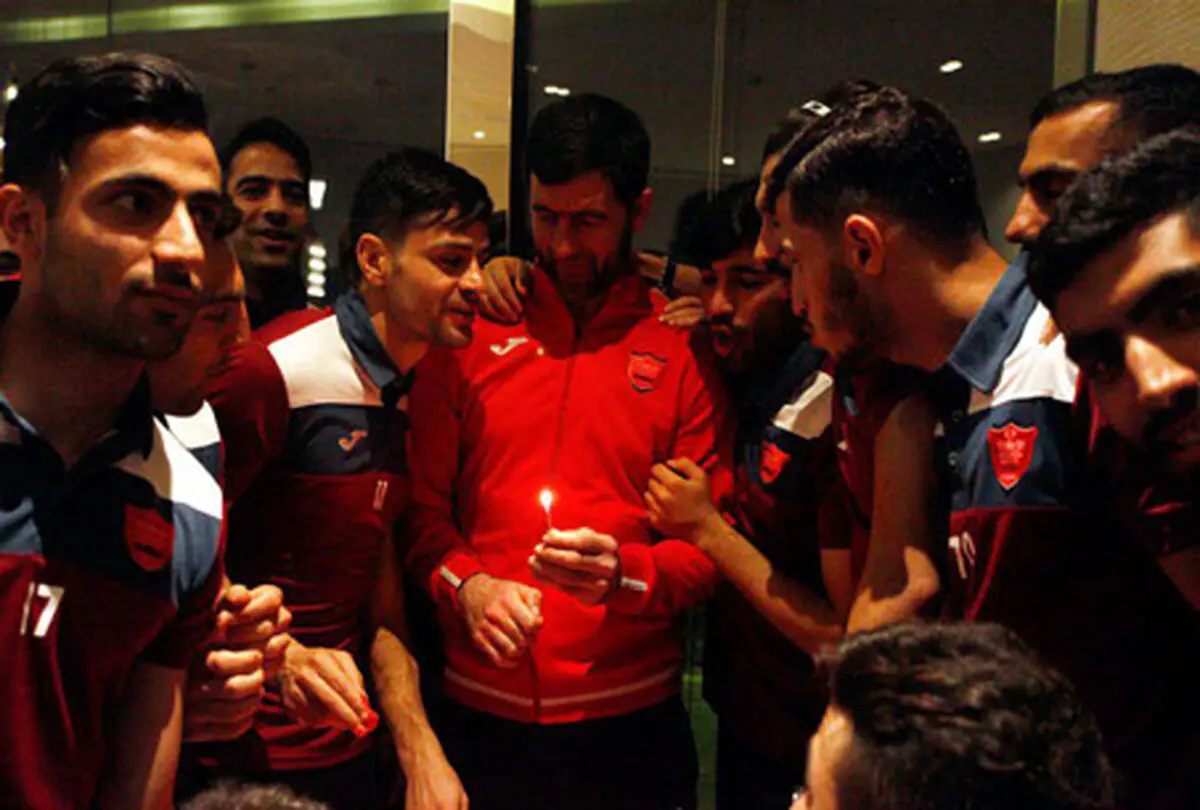 سورپرایز کریم باقری توسط پرسپولیسی ها