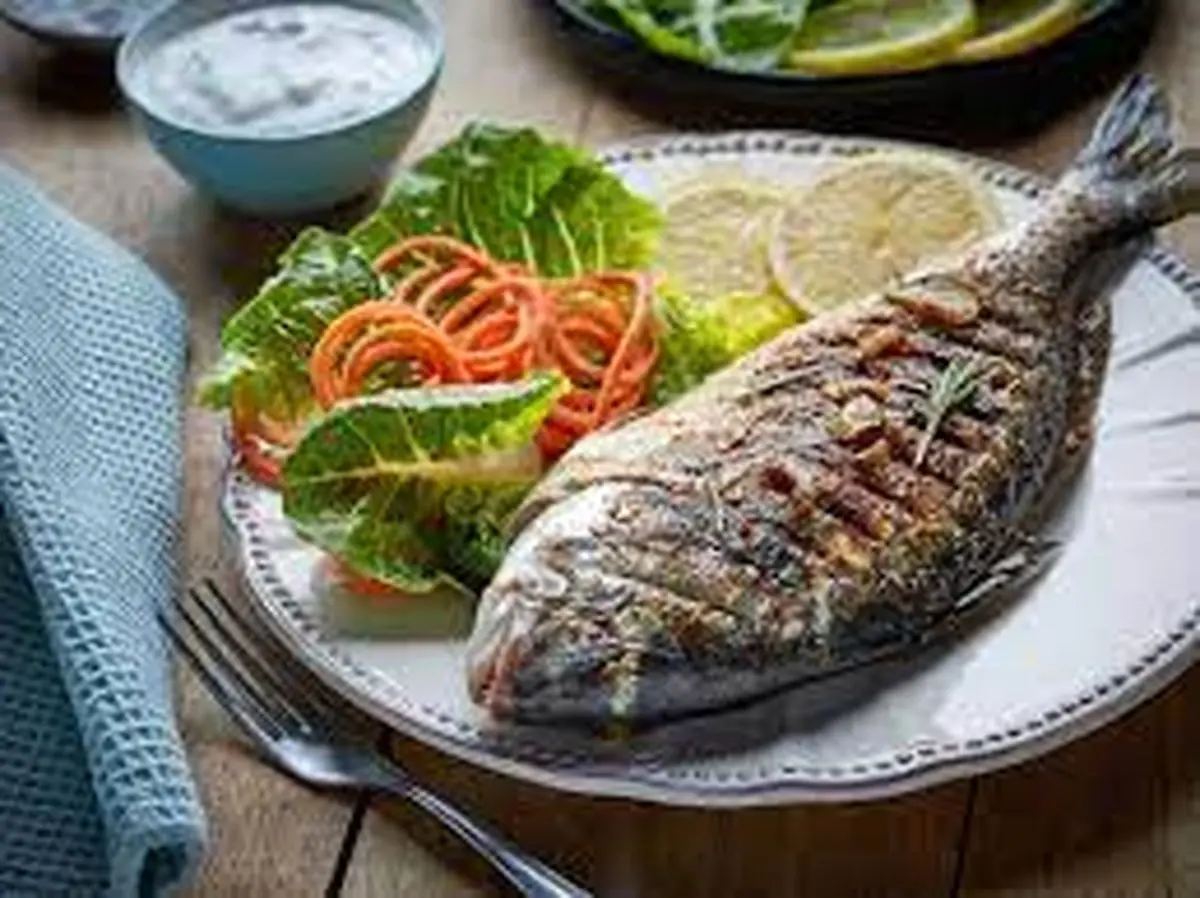خوردن ماهی با این مواد غذایی ممنوع!