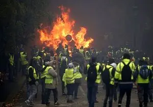 تدابیر جدید فرانسه برای برخورد با معترضان