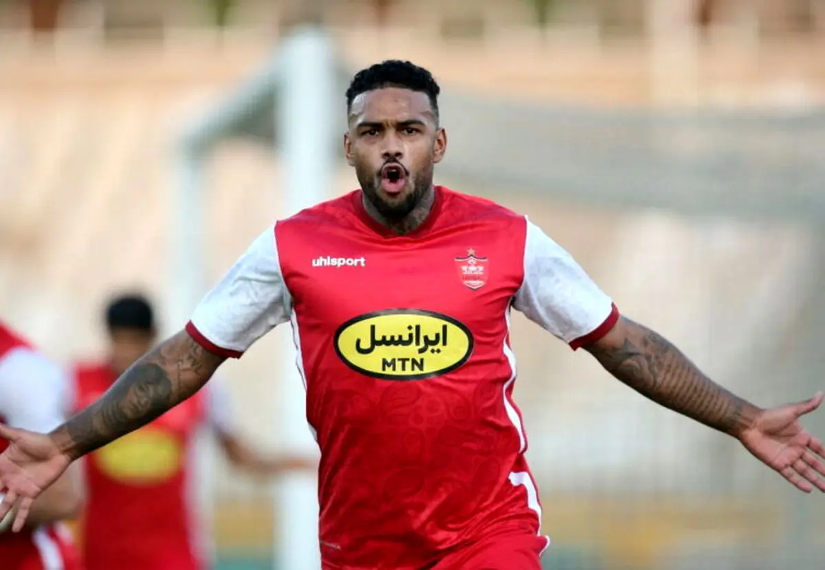 لوکادیا برای پرسپولیس دلبری کرد