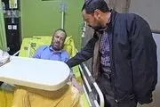 عیادت نماینده رئیس رسانه ملی از سیدابوالقاسم موسوی قهار 
