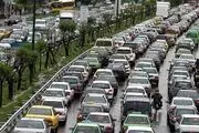 حجم بالای تردد در معابر پایتخت/ ترافیک سنگین در۳ معبر بزرگراهی
