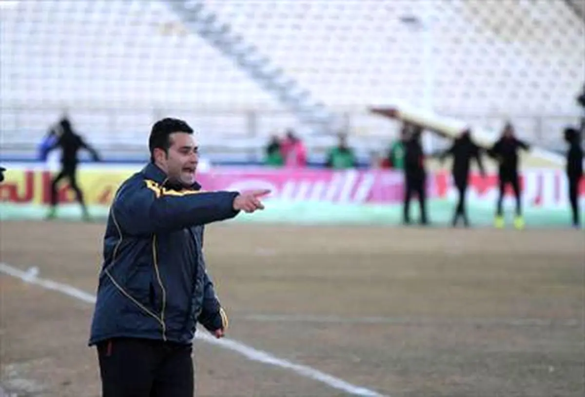 پرسپولیسی هستم ولی دوست دارم استقلال قهرمان شود!