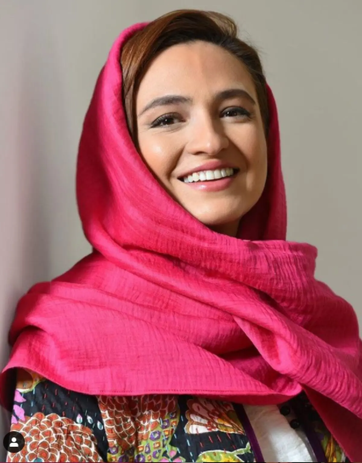 گلاره عباسی از دست جنابخان یریجه گرفت /عکس