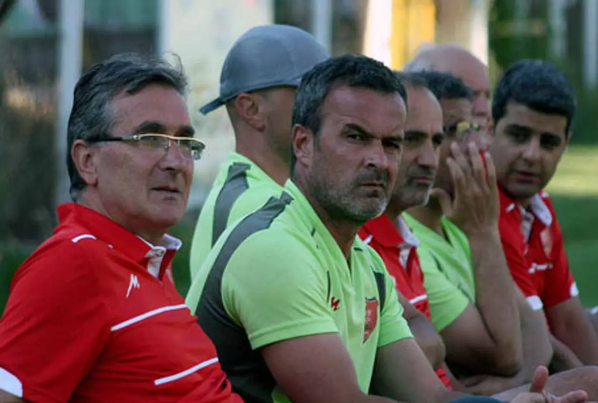 کری مربی پرسپولیس برای خلیل زاده