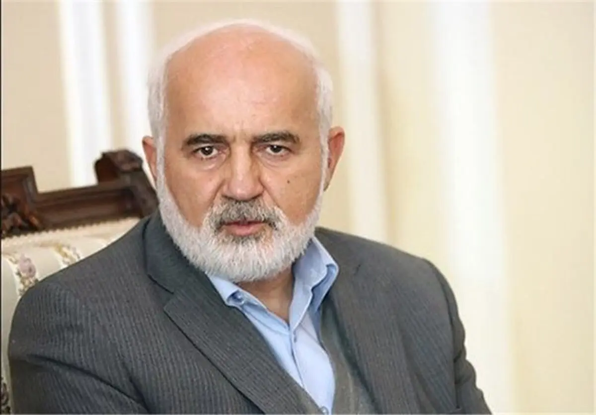 احمدی‌نژاد مجرم است و صلاحیت ندارد