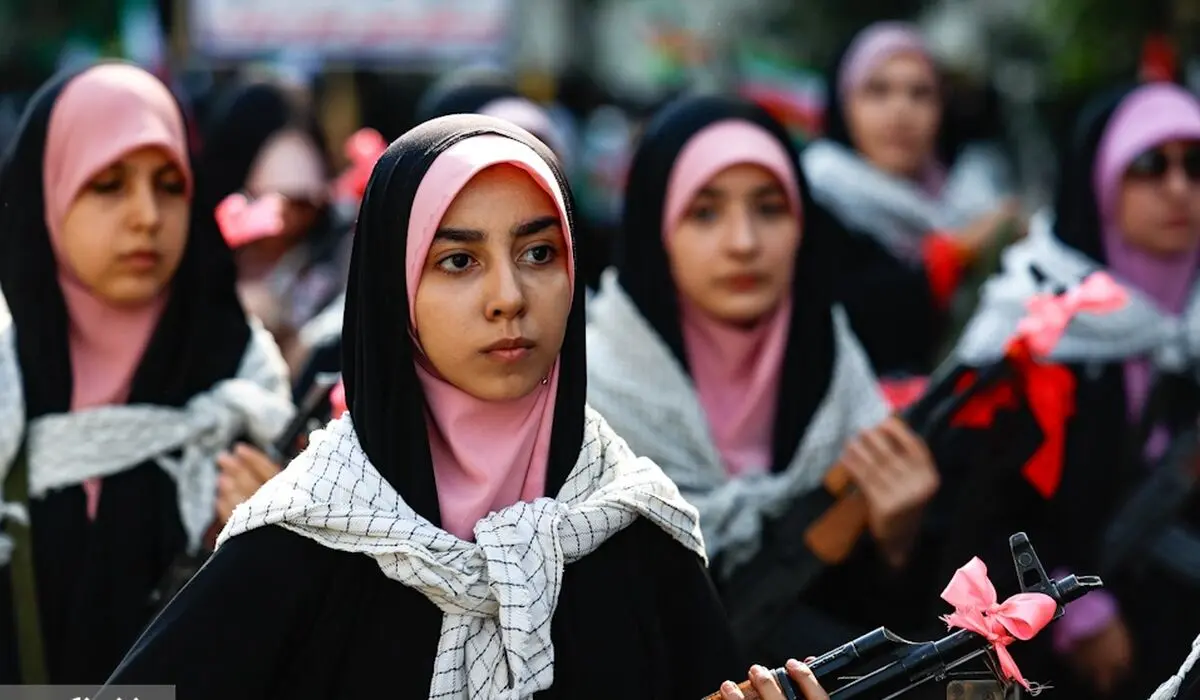 رژه جان‌فدایان در لبیک به رهبر معظم انقلاب اسلامی/ جان‌فدایان؛ نماد آمادگی برای دفاع از ایران+ فیلم و عکس