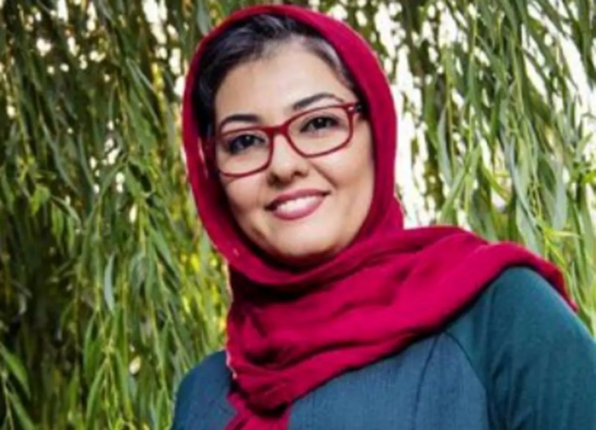 لبخند ملیح  آناهیتا همتی در «خانه به دوش»/ عکس