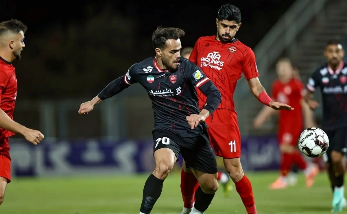 اعتراض شدید استقلال به تعویق دیدار پرسپولیس و تراکتور 