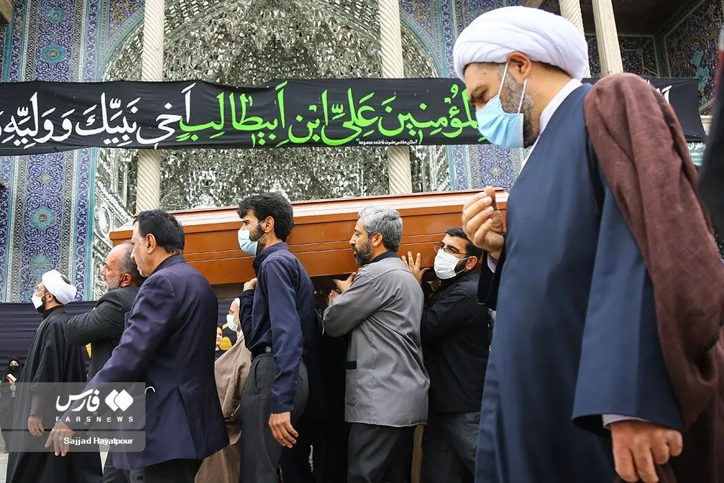 تشییع همسر آیت‌الله جوادی آملی در قم/گزارش تصویری