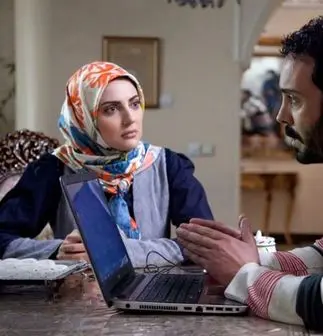 «هلیا امامی» با حجابی مثال زدنی در سریال ده نمکی/ عکس