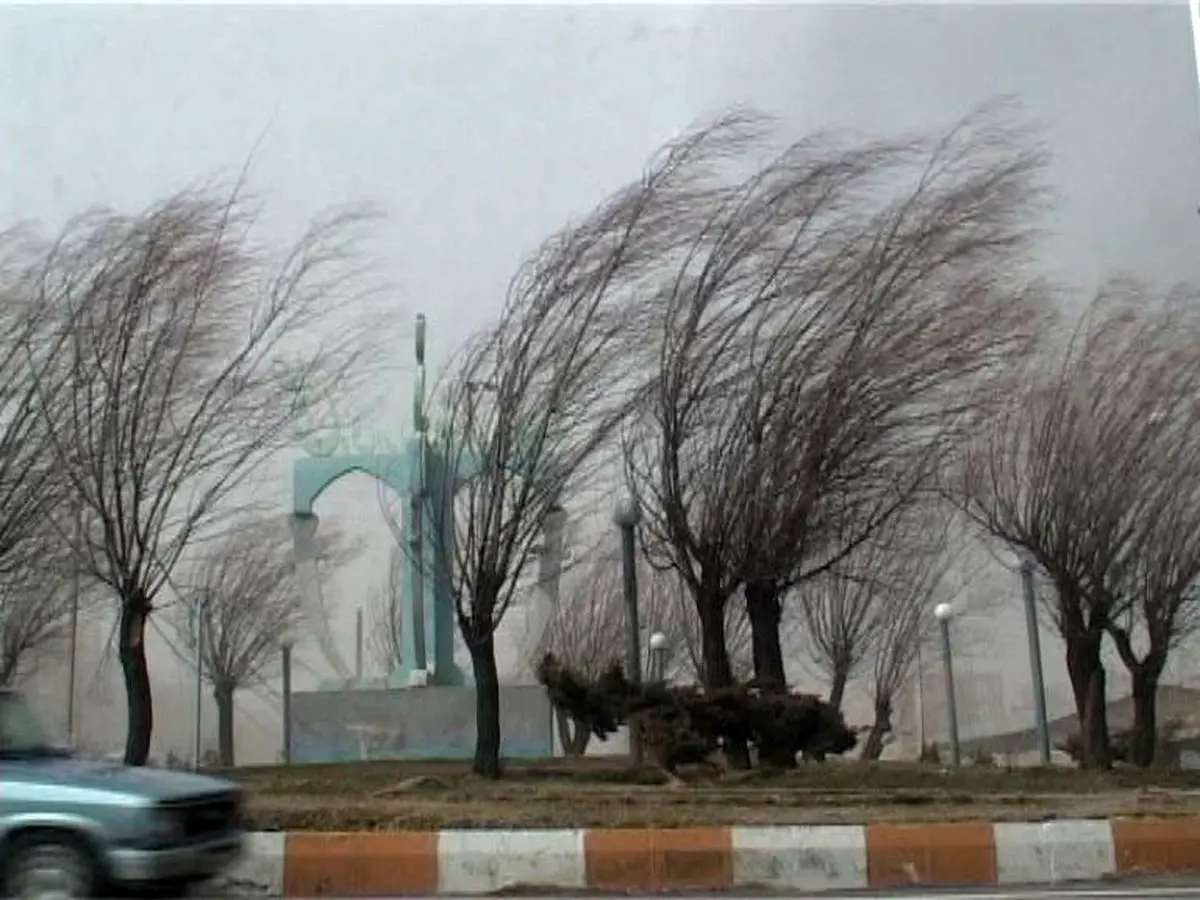 وزش شدید باد در منجیل
