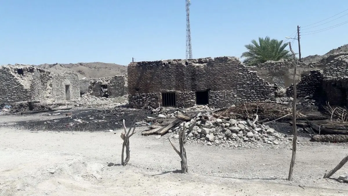 آتشسوزی عجیب خانهها در یک روستای دورافتاده | کار اجنه است!