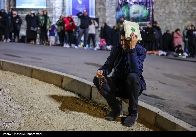 شب قدر در کهف الشهدا/ گزارش تصویری