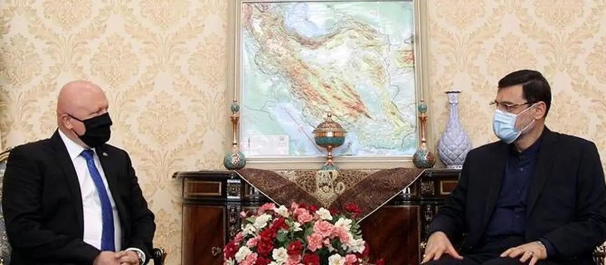 دیدار قاضی زاده هاشمی با سفیر اسلواکى در تهران