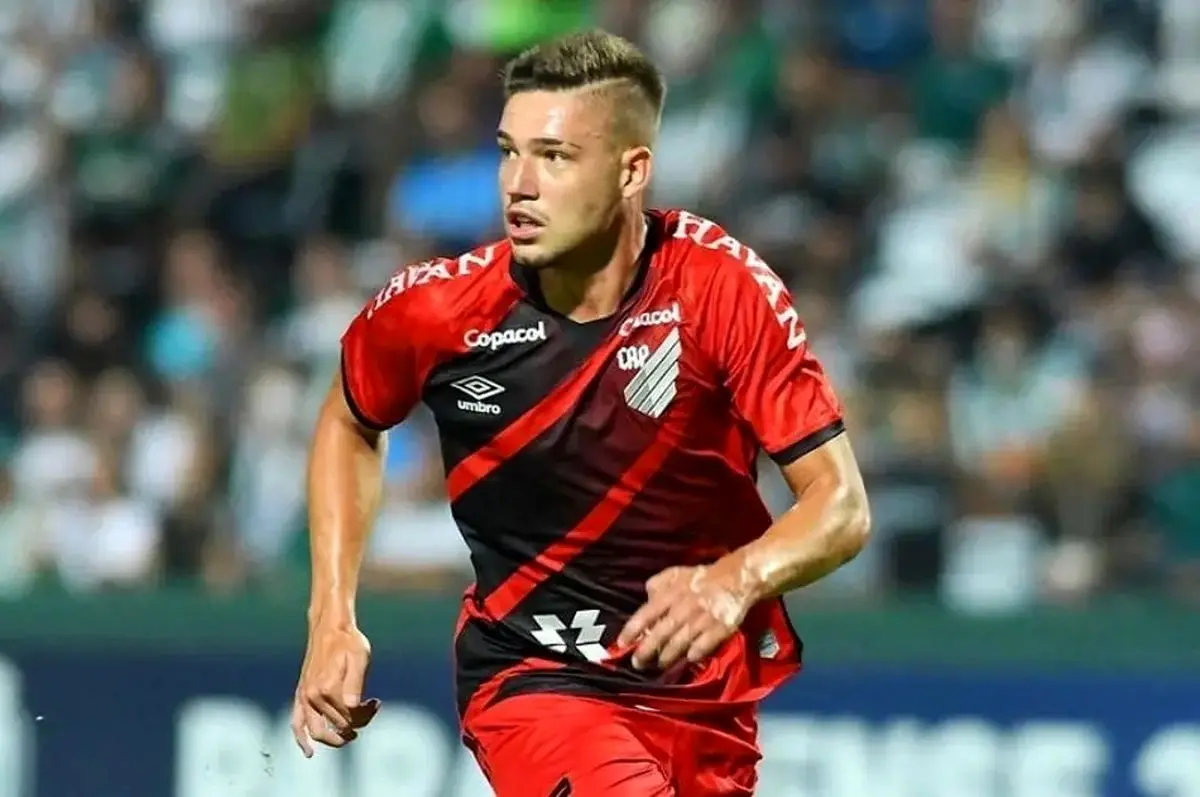 پرسپولیس در آستانه جذب مهاجم تایلندی اوسمار