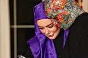سر و وضع سحر قریشی در حال رخت شستن در تشت