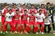 سجده شکر سرخ ها بعد از قهرمانی/ عکس