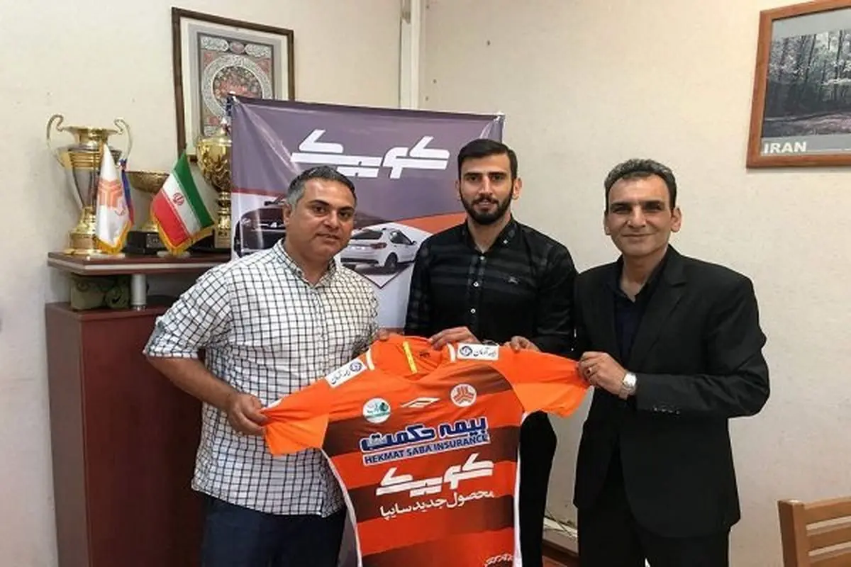 مدافع سابق استقلال شاگرد دایی شد