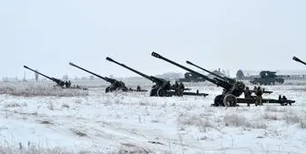 تصمیم آمریکا و انگلیس برای ارسال توپخانه‌های بیشتر به اوکراین 
