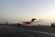 آتش گرفتن هواپیما در فرودگاه اهواز/ عکس